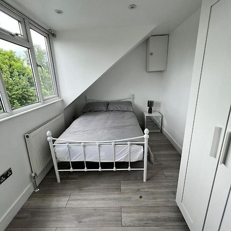 Lovely 2 Bedroom Flat With Roof Terrace In London Nw6 Exteriör bild