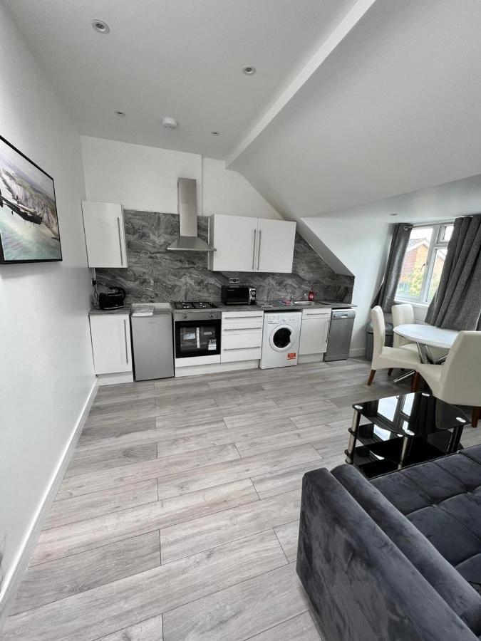Lovely 2 Bedroom Flat With Roof Terrace In London Nw6 Exteriör bild