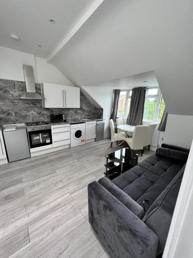 Lovely 2 Bedroom Flat With Roof Terrace In London Nw6 Exteriör bild