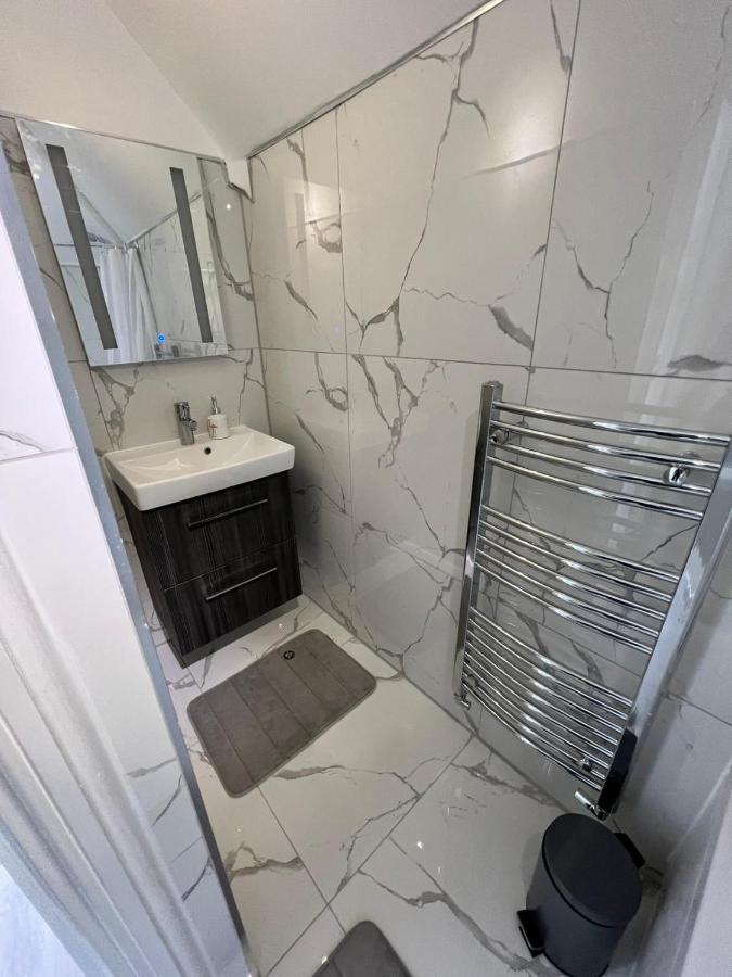 Lovely 2 Bedroom Flat With Roof Terrace In London Nw6 Exteriör bild