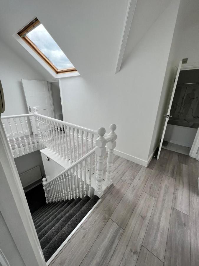 Lovely 2 Bedroom Flat With Roof Terrace In London Nw6 Exteriör bild