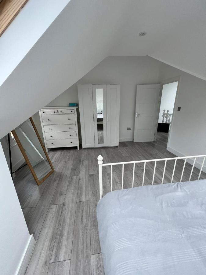 Lovely 2 Bedroom Flat With Roof Terrace In London Nw6 Exteriör bild